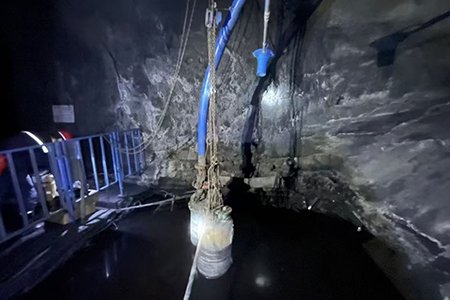 华能新庄煤矿井下超声波传感器安装